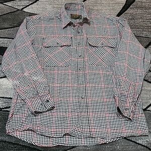 VINTAGE BRANDED LION 🦁 LONG-SLEEVE PLAID BUTTON SHIRT PRICE FIRM